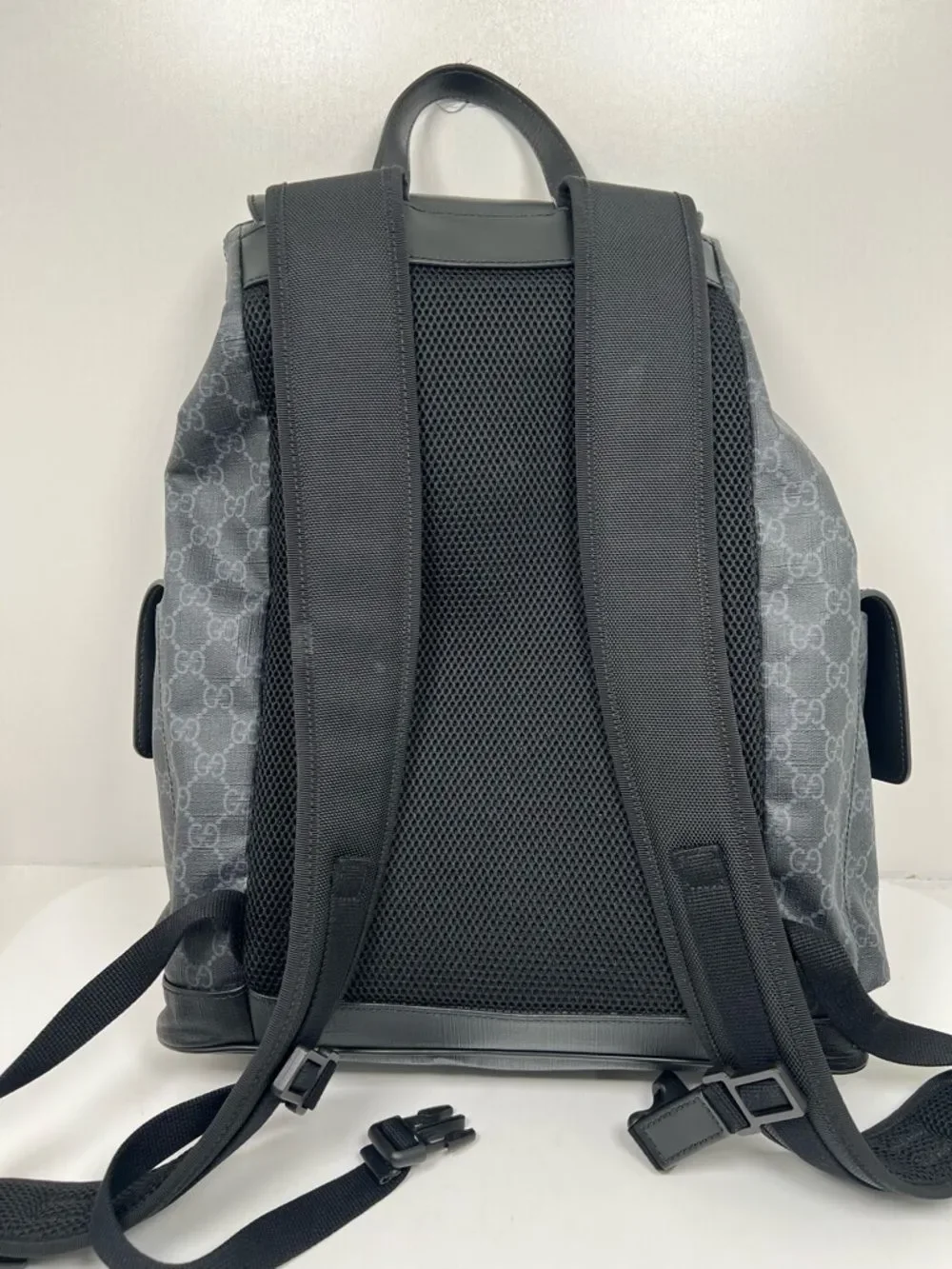 Gucci GG Supreme Men's Canvas Backpack in Black